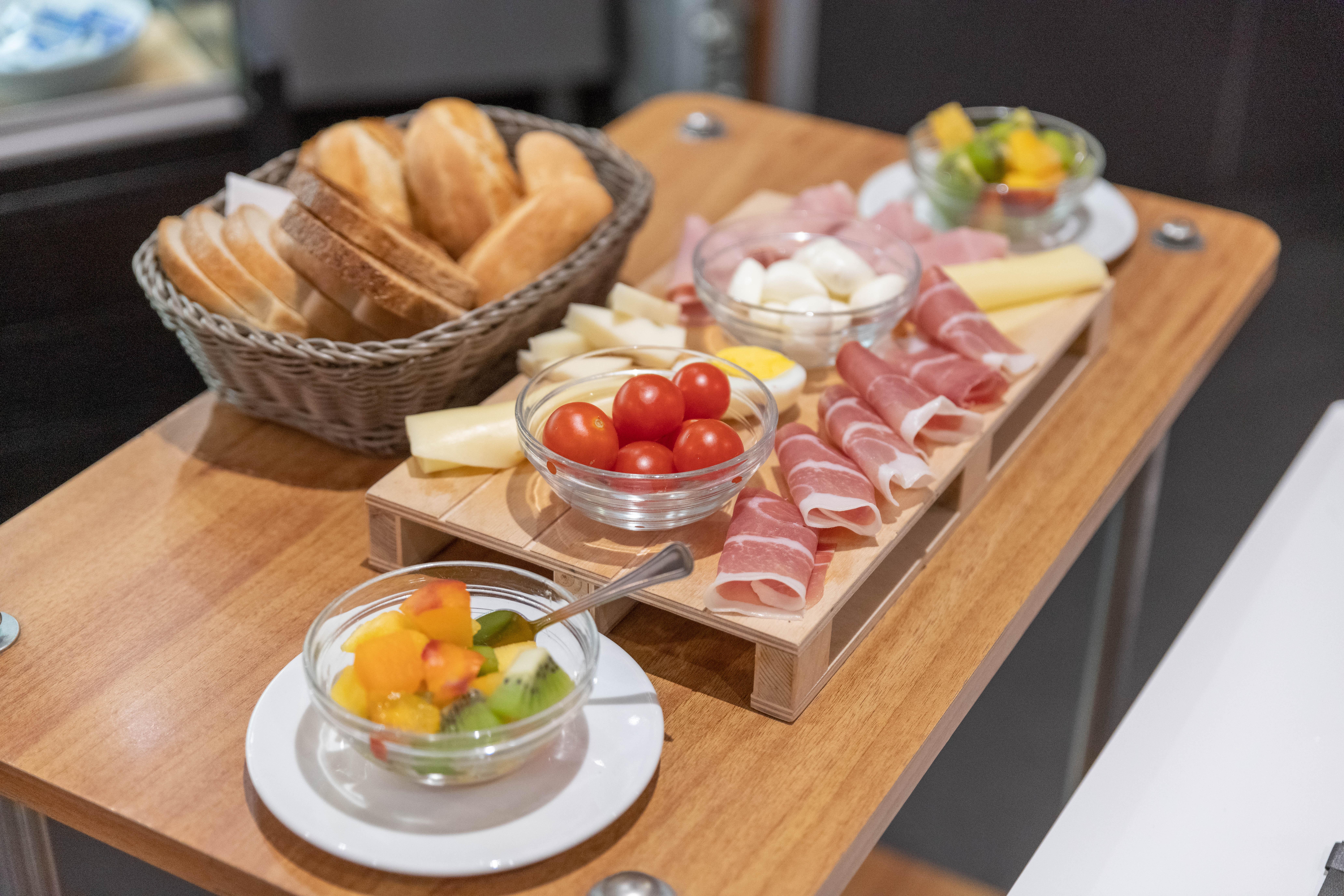 Trevi Palace Hotel Рим Экстерьер фото